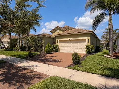 9980 SW Stonegate Dr, Port Saint Lucie, FL 34987