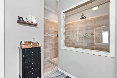 Bath - 4944 NE 115th Pl, Okeechobee, FL 34972 photo 2 of 5