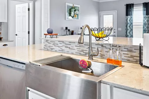 Kitchen - 4944 NE 115th Pl, Okeechobee, FL 34972 photo 5 of 5