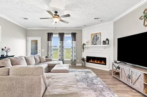 Living - 4944 NE 115th Pl, Okeechobee, FL 34972 photo 2 of 6