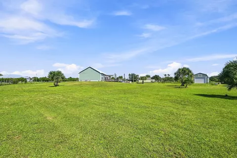 Exterior - 4944 NE 115th Pl, Okeechobee, FL 34972 photo 6 of 12