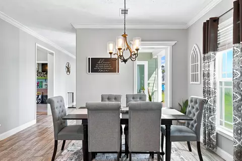 Dining - 4944 NE 115th Pl, Okeechobee, FL 34972 photo 2 of 2