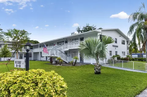 169 Westbury J #169, Deerfield Beach, FL 33442