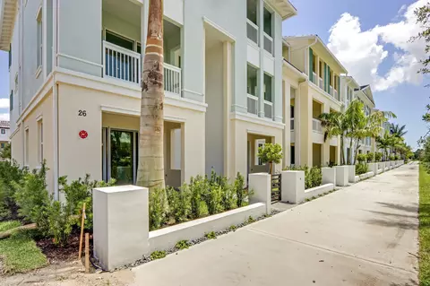 12556 Gross Pointe Dr, Palm Beach Gardens, FL 33418