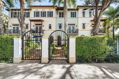 3281 Estancia Ln, Boynton Beach, FL 33435