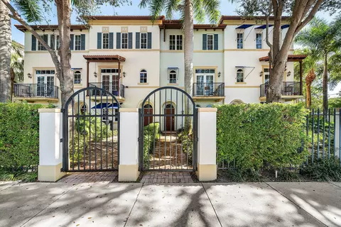 3281 Estancia Ln, Boynton Beach, FL 33435
