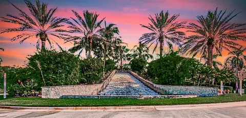 9152 Bay Harbour Cir, West Palm Beach, FL 33411