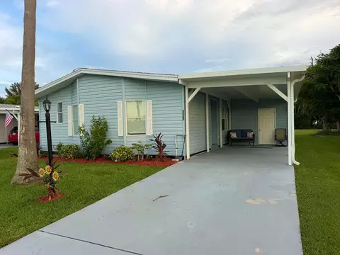 3333 Columbrina Cir, Port Saint Lucie, FL 34952
