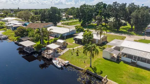 3301 SE 28th St SE, Okeechobee, FL 34974 photo 10