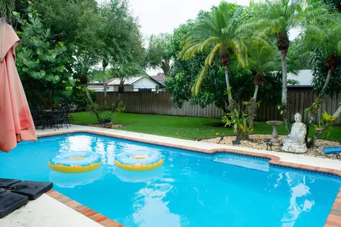 16761 SW 278th St, Homestead, FL 33031