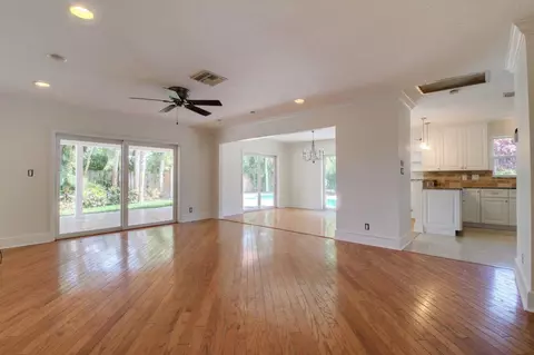 949 Greensward Ln, Delray Beach, FL 33445