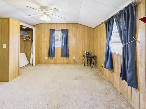 Bedroom - 10601 SE 125th Trl, Okeechobee, FL 34974 photo 1 of 4