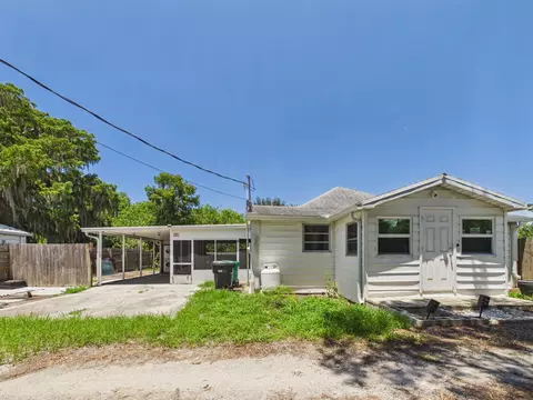 Exterior - 10601 SE 125th Trl, Okeechobee, FL 34974 photo 2 of 6