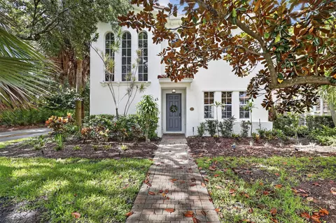 42 Stoney Dr, Palm Beach Gardens, FL 33410