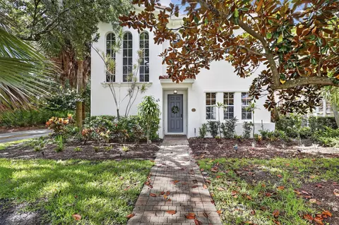 42 Stoney Dr, Palm Beach Gardens, FL 33410
