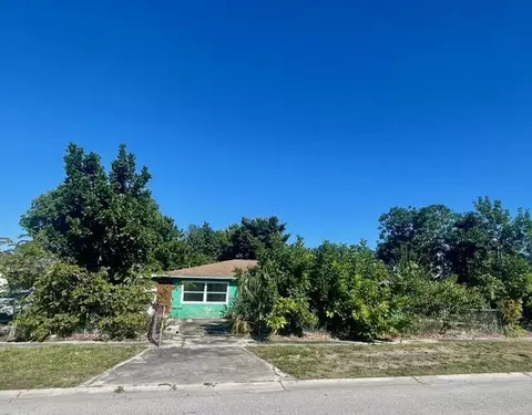 3106 Tropic Blvd, Fort Pierce, FL 34946