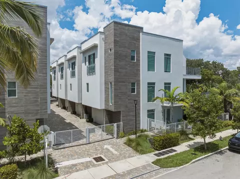 5 SE 11th Ave, Fort Lauderdale, FL 33301