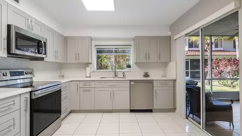 9265 NW 9th Ct, Plantation, FL 33324