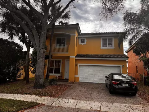 1820 NW 78th Ave, Pembroke Pines, FL 33024
