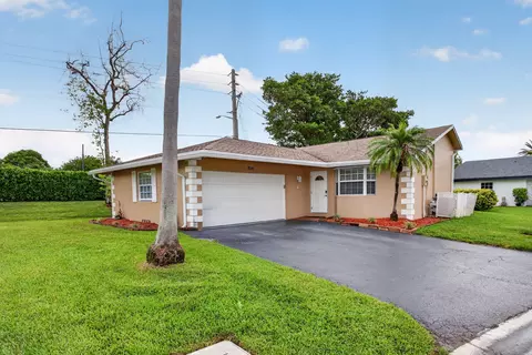 7516 NW 88th Ter, Tamarac, FL 33321