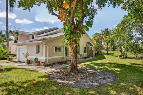 2007 Discovery Cir E, Deerfield Beach, FL 33442