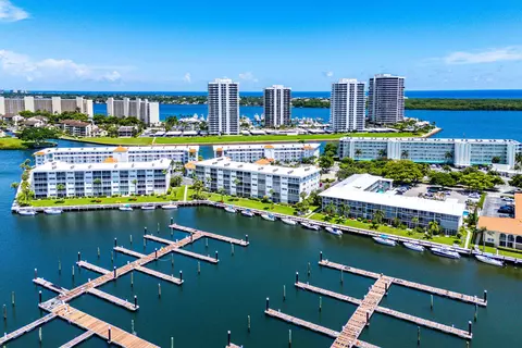 29 Yacht Club Dr #304, North Palm Beach, FL 33408