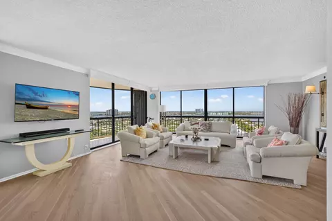 4100 N Ocean Dr #1904, Singer Island, FL 33404