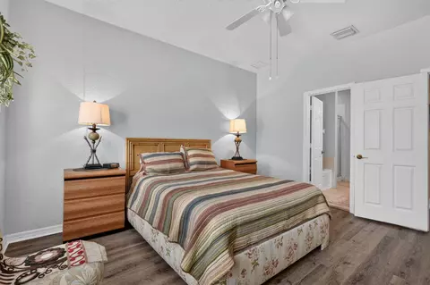 Bedroom - 319 E Bay Cedar Cir, Jupiter, FL 33458 photo 3 of 6