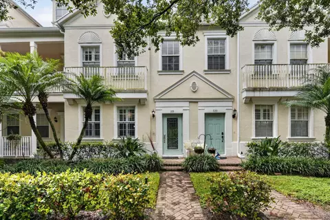 Exterior - 319 E Bay Cedar Cir, Jupiter, FL 33458 photo 2 of 7