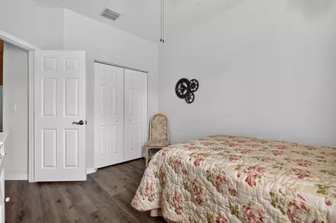 Bedroom - 319 E Bay Cedar Cir, Jupiter, FL 33458 photo 5 of 6