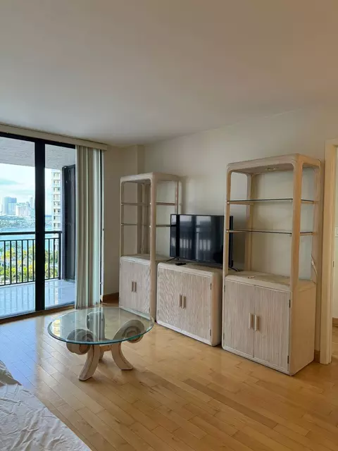 540 Brickell Key Dr #1214, Miami, FL 33131 photo 3