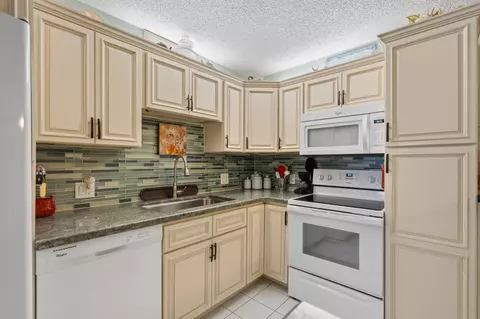 Kitchen - 6197 SE Riverboat Dr, Stuart, FL 34997 photo 2 of 3
