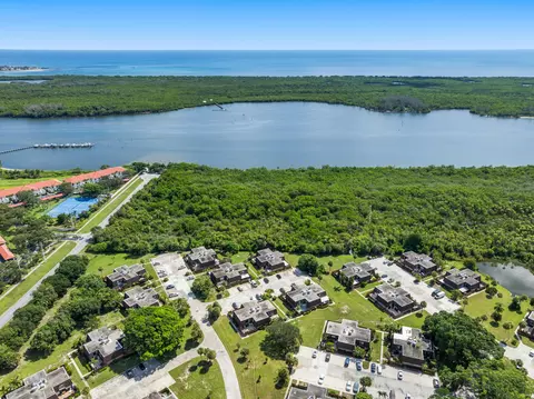 View/Area - 6197 SE Riverboat Dr, Stuart, FL 34997 photo 9 of 12