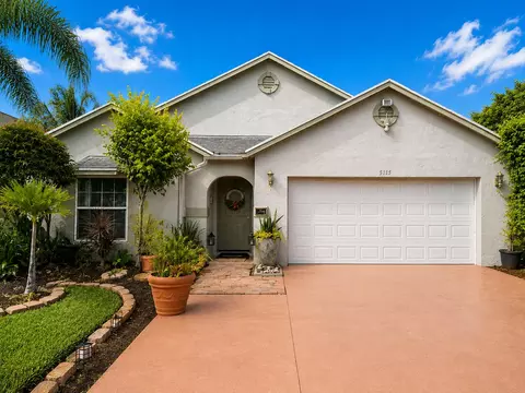 5115 Foxhall Dr S, West Palm Beach, FL 33417