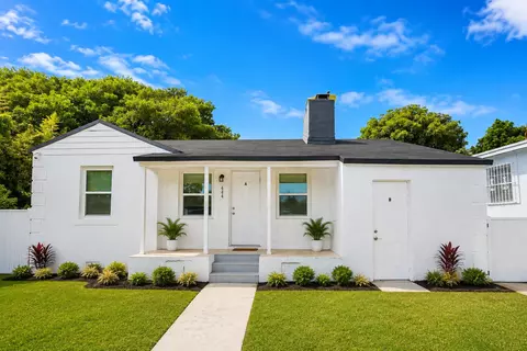 444 NW 80th St, Miami, FL 33150