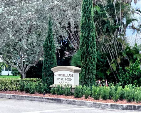 569 Dollarspot Ct, Wellington, FL 33414