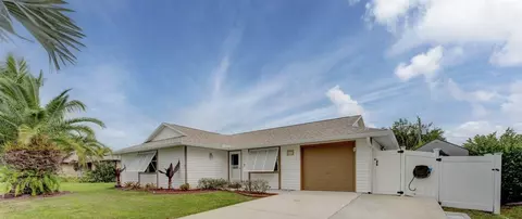 637 SW Granadeer St, Port Saint Lucie, FL 34983