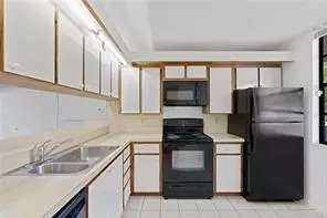 1709 Whitehall Dr #205, Davie, FL 33324