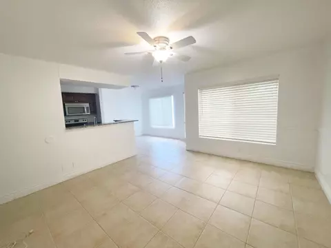 815 W Boynton Beach Blvd W #4-102, Boynton Beach, FL 33426