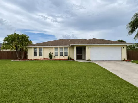 991 SE Brookedge Ave, Port Saint Lucie, FL 34983