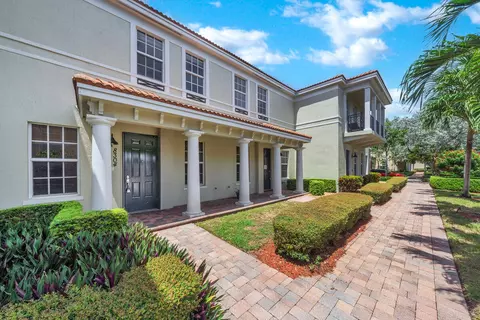 8304 NW 8th Ter, Boca Raton, FL 33487