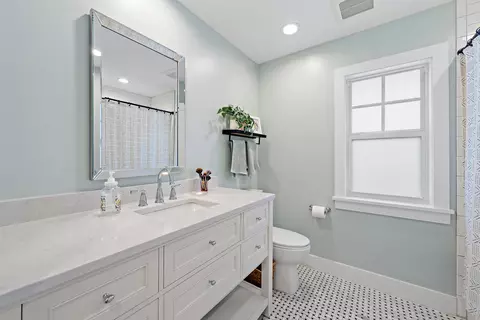 Bath - 215 Golfview Dr, Tequesta, FL 33469 photo 1 of 1