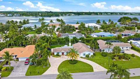 View/Area - 215 Golfview Dr, Tequesta, FL 33469 photo 3 of 5