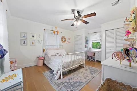Bedroom - 215 Golfview Dr, Tequesta, FL 33469 photo 2 of 3