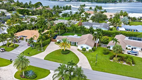 View/Area - 215 Golfview Dr, Tequesta, FL 33469 photo 2 of 5