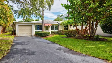 907 Bond Way, Delray Beach, FL 33483