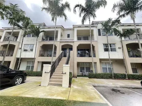 5820 W Sample Rd #305, Margate, FL 33063