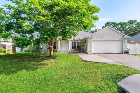 1629 SW Fortune Rd, Port Saint Lucie, FL 34953