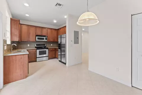Kitchen - 118 Seagrape Dr #107, Jupiter, FL 33458 photo 1 of 2