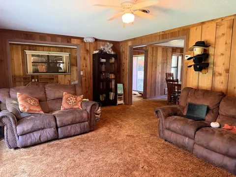 Living - 301 SE 5th St, Okeechobee, FL 34974 photo 1 of 3